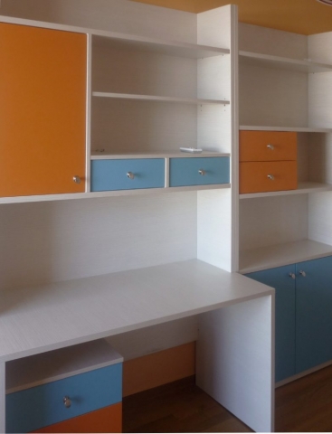 παιδικό γραφείο σέτ με ντουλάπα και βιβλιοθήκη πορτοκαλί γαλάζιο
